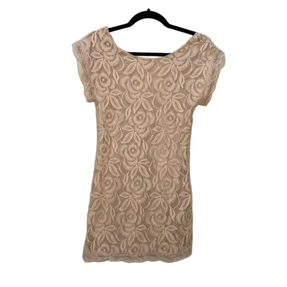 Blush Pink Floral Lace Overlay Mini Dress from a boutique - XS - Picture 1 of 4